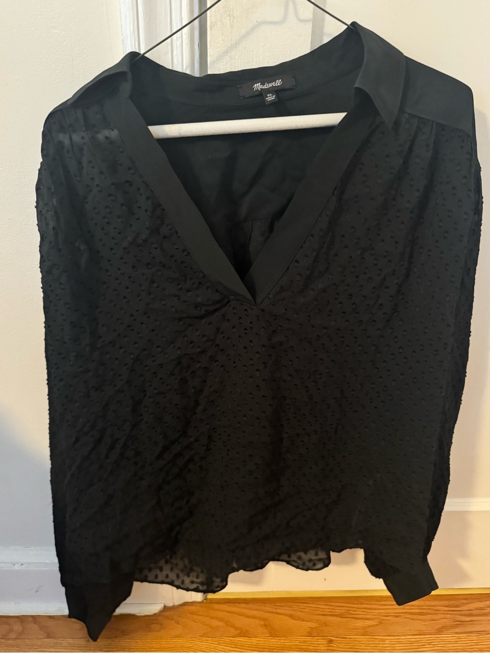Madewell Black Textured Dot V-Neck Blouse